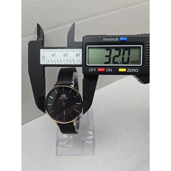 Daniel Wellington Petite Ashfield E32R1 32mm Black Mesh Rose Gold New Battery - Picture 5 of 10